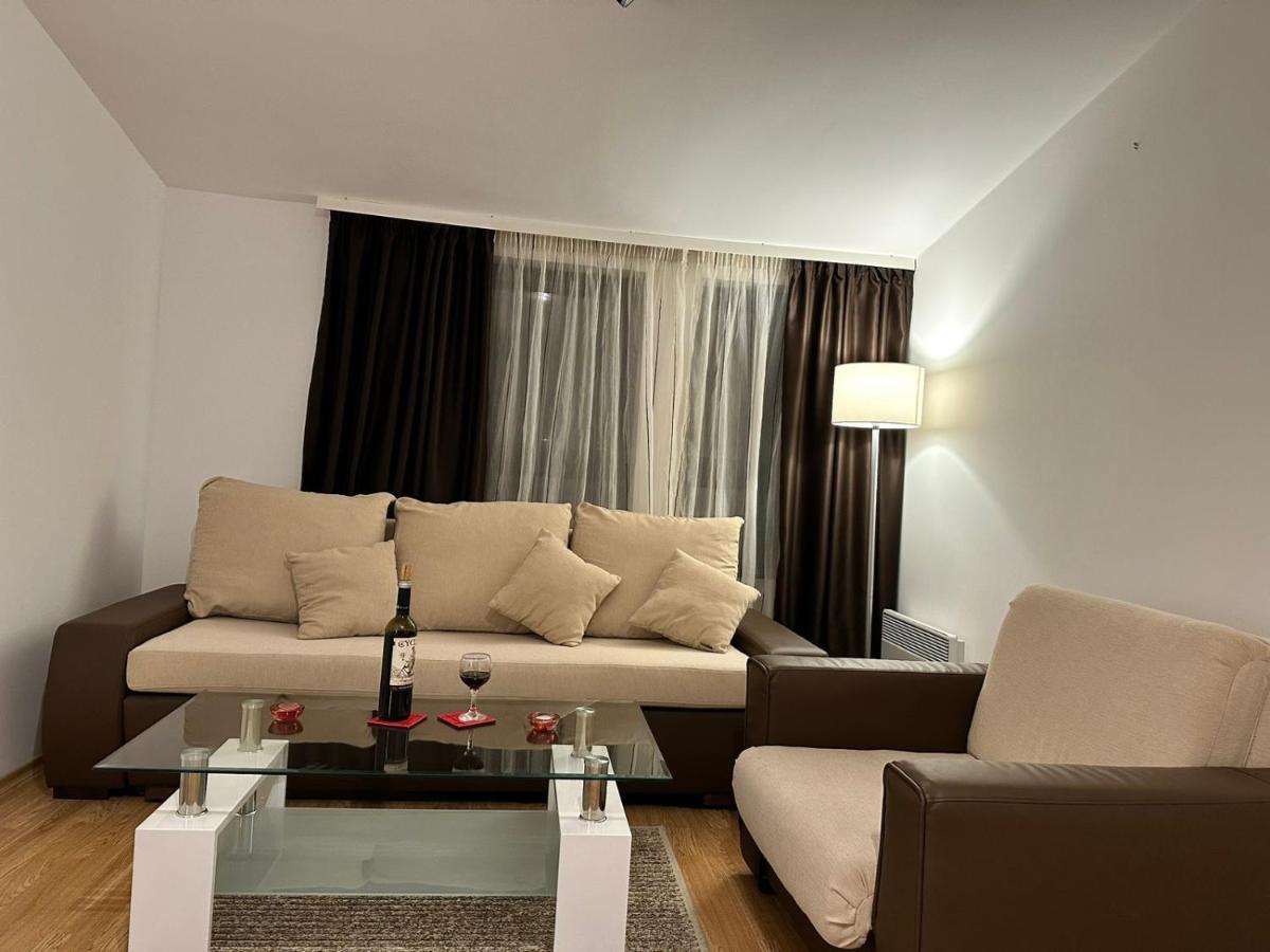 Aspen Luxury Apartamnet ラズロク エクステリア 写真